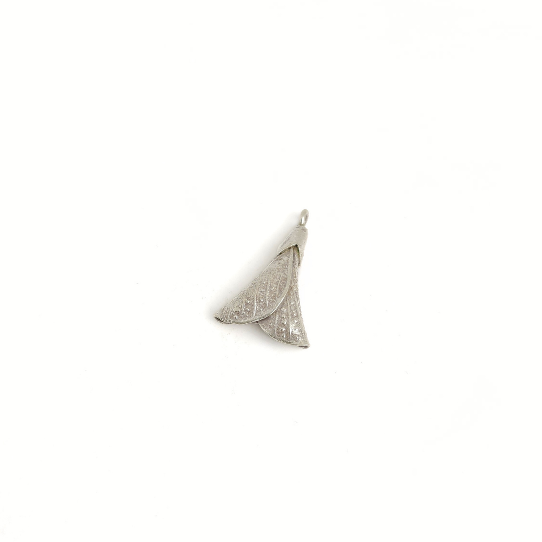 Sweet Pea Pendant 29mm