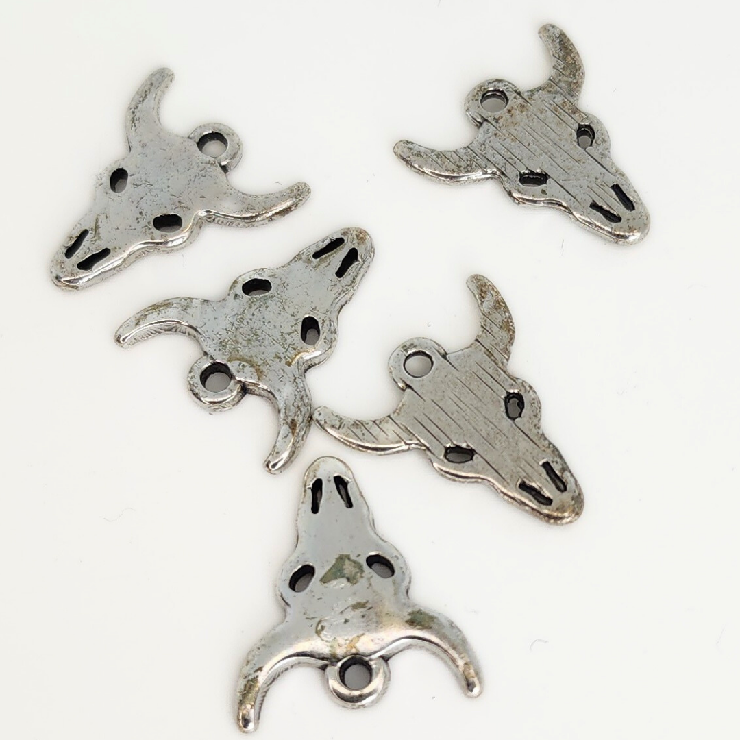 Bull Head Skull Charm 17mm