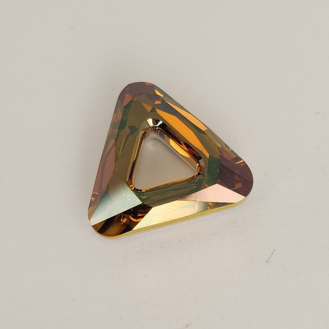 Cosmic Triangle 20mm