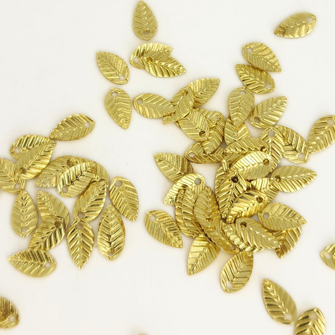 Leaf 7x4mm
