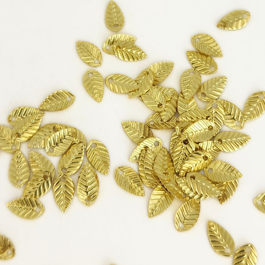 Leaf 7x4mm