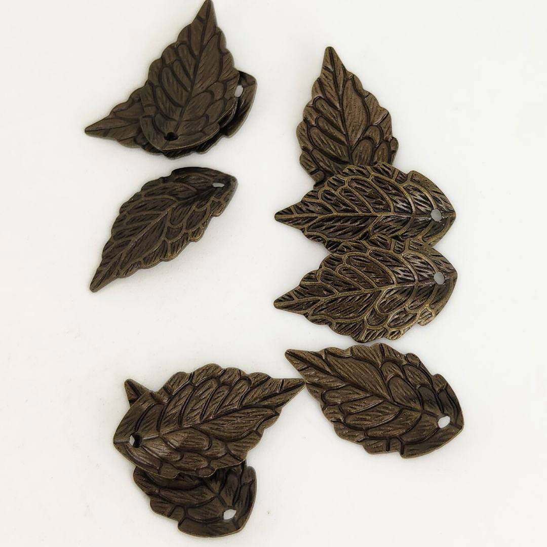 Leaf 18x10mm