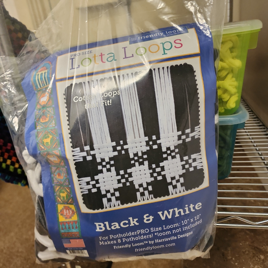 Black & White PRO Lotta Loops
