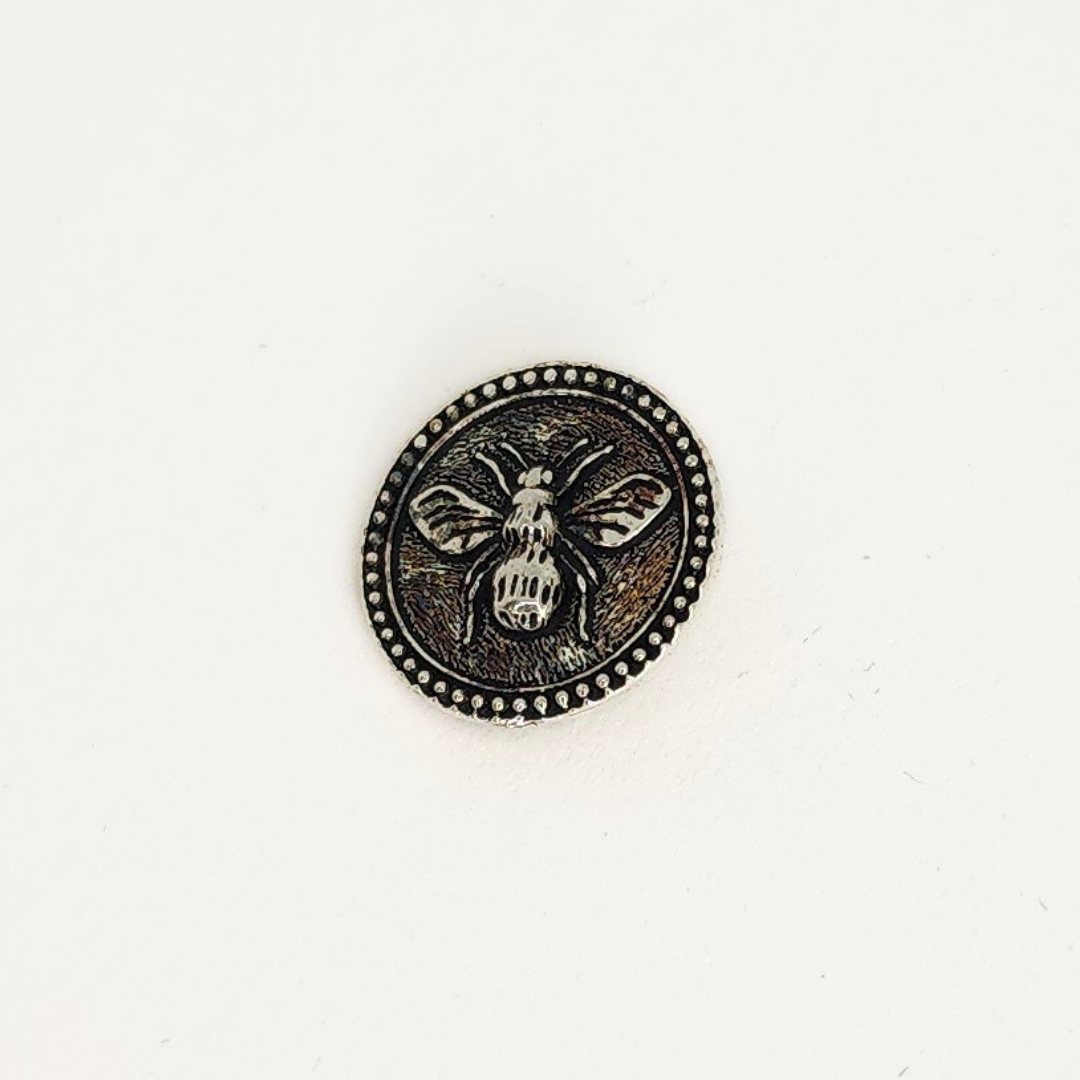 Bee Button 15mm