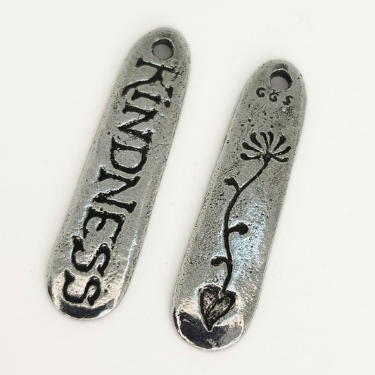 Kindness Dangle 8x33mm