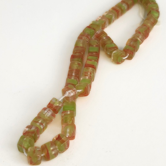 Crystal/Salmon/Silk Green Cube 5mm