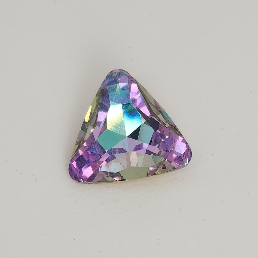 Fancy Triangle 23mm
