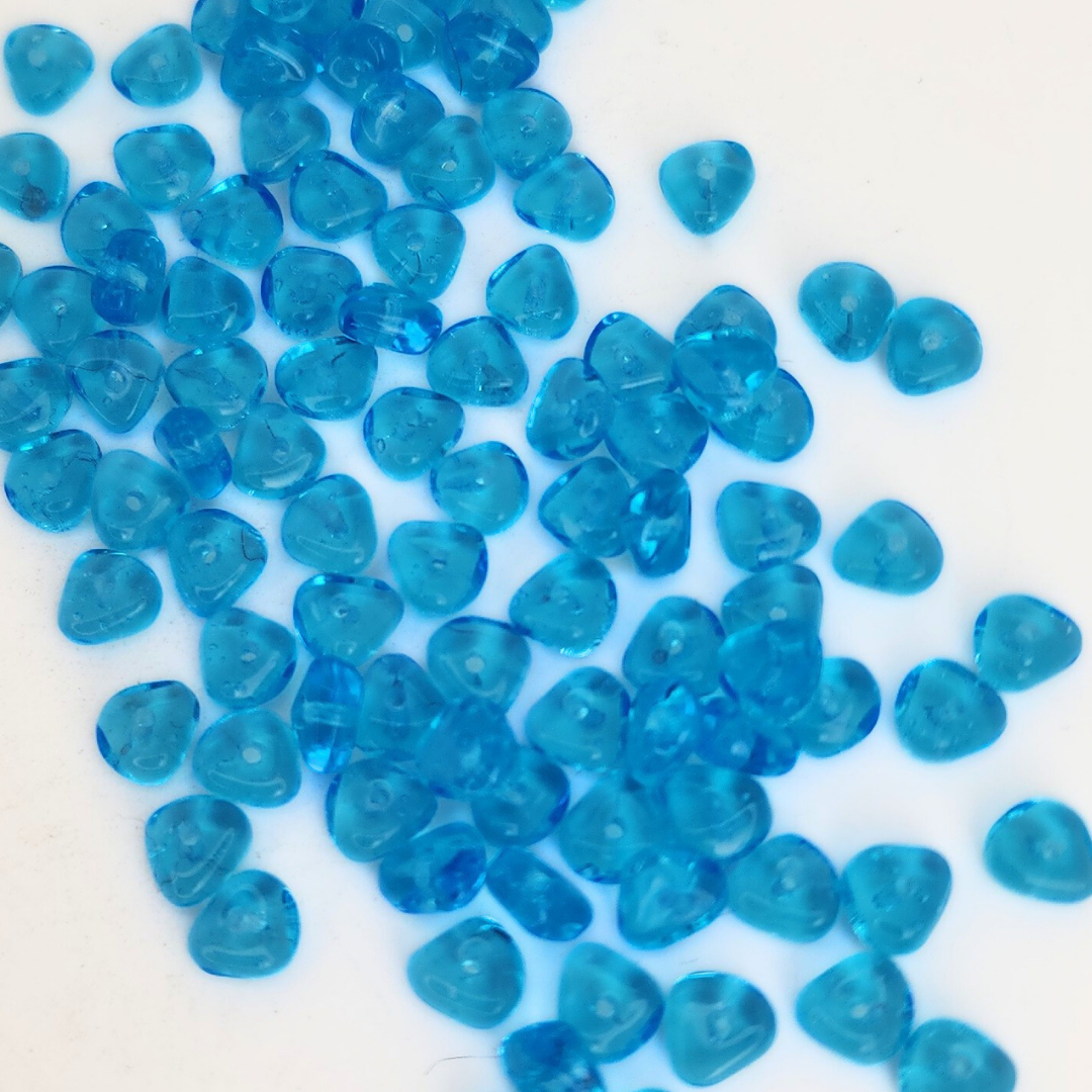 Glass Chips 3x6mm