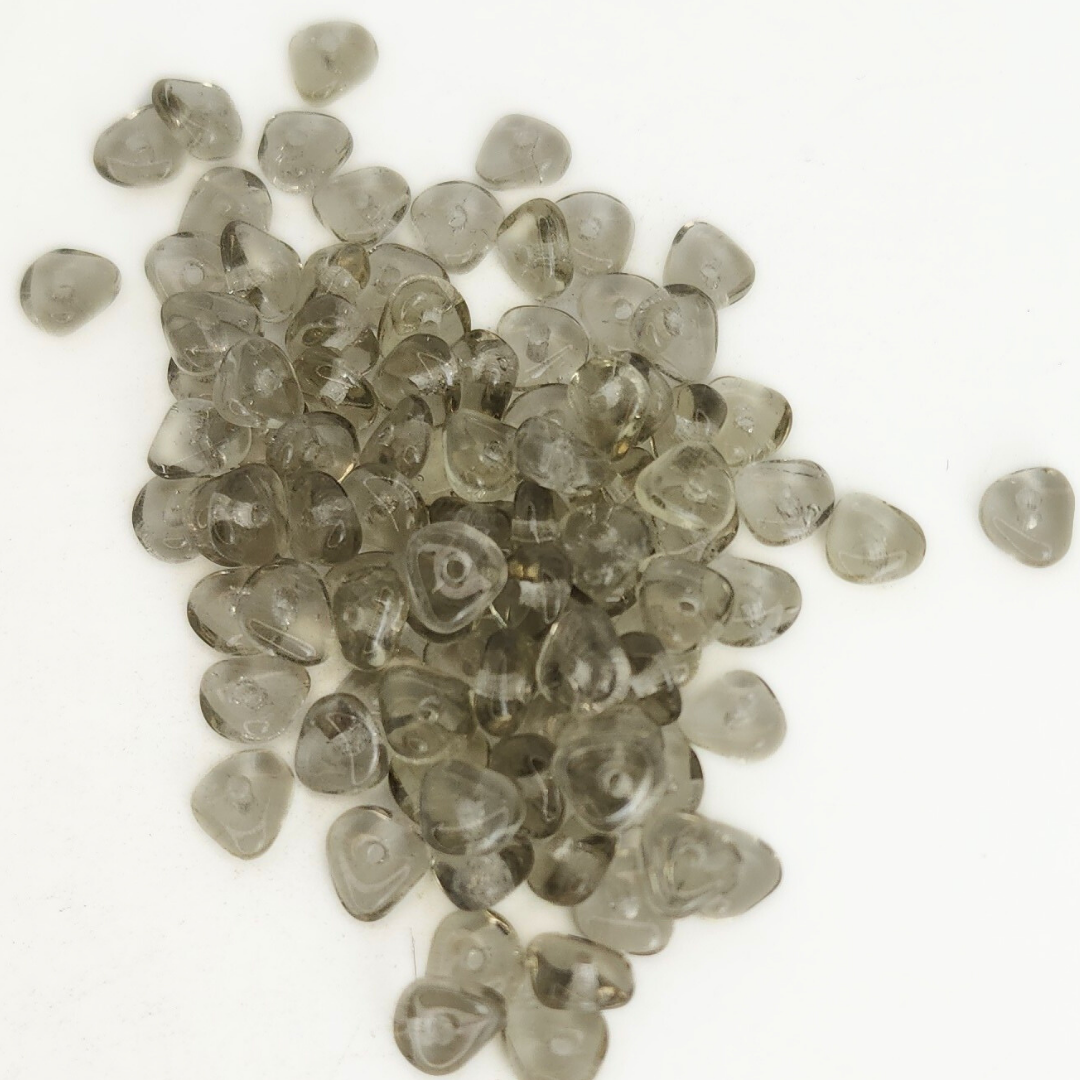 Glass Chips 3x6mm