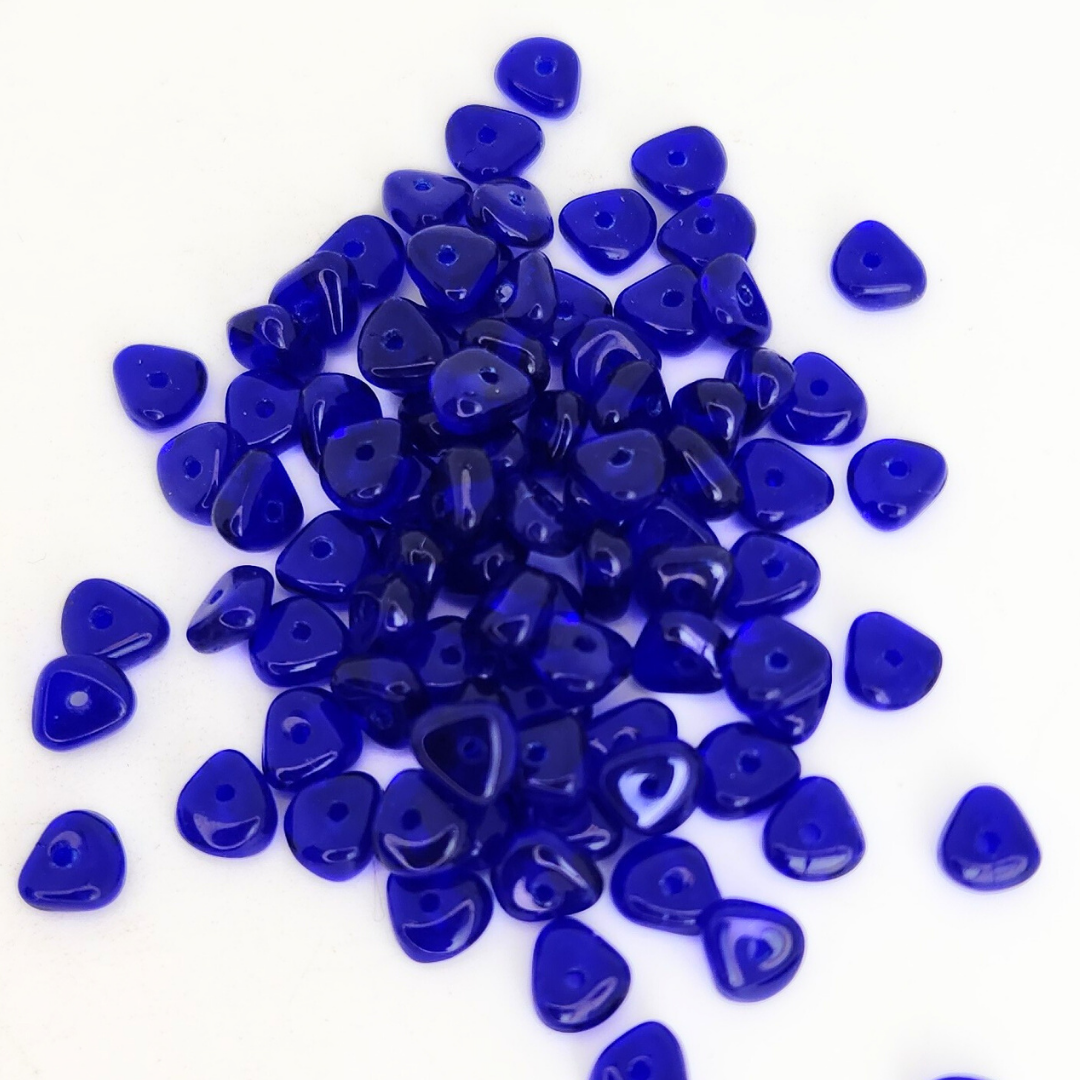 Glass Chips 3x6mm