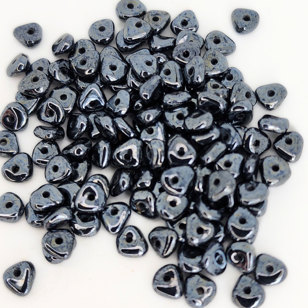 Glass Chips 3x6mm