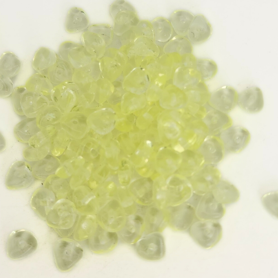 Glass Chips 3x6mm