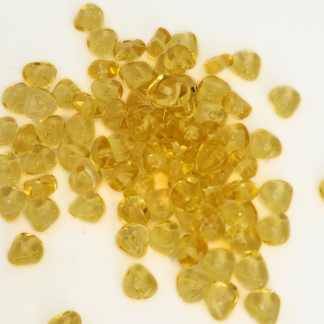 Glass Chips 3x6mm