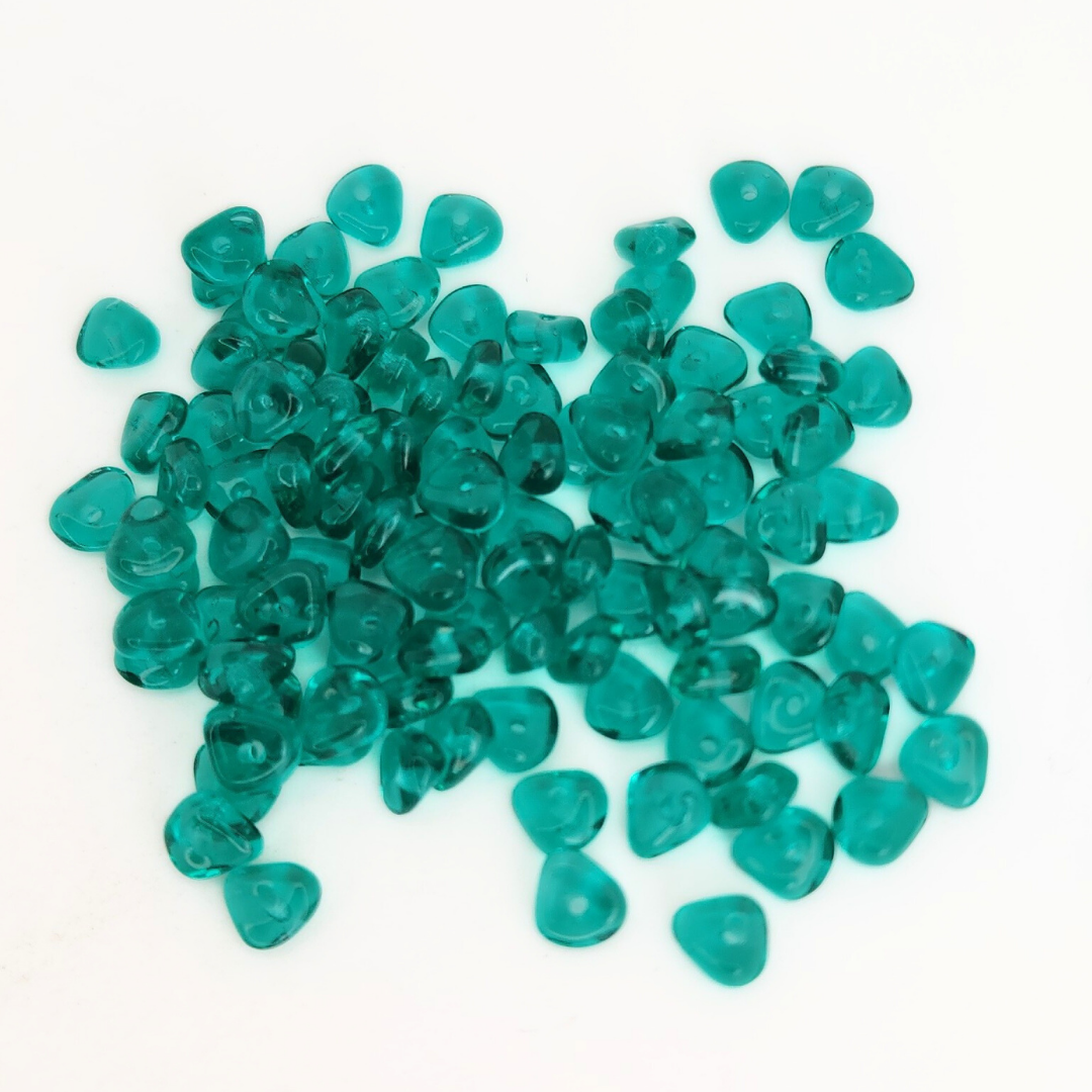 Glass Chips 3x6mm