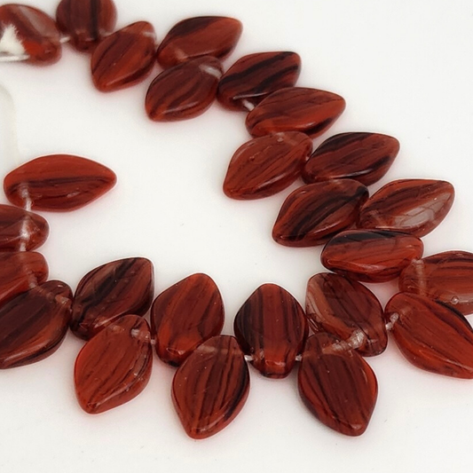 Red/Jet Leaves 12x7mm