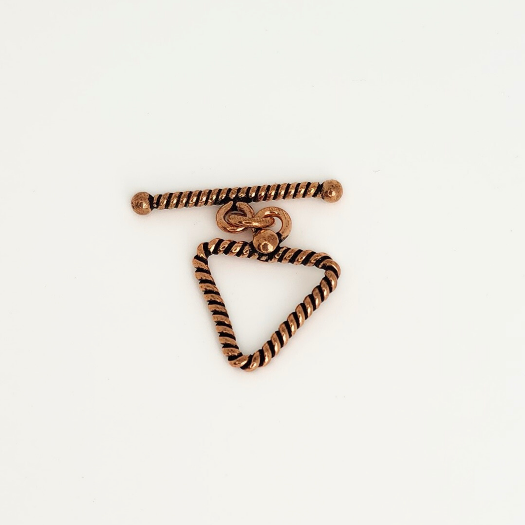 Twisted Triangle Toggle 16mm