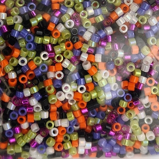 Trick-Or-Treat 11/0 Delica Mix 12g