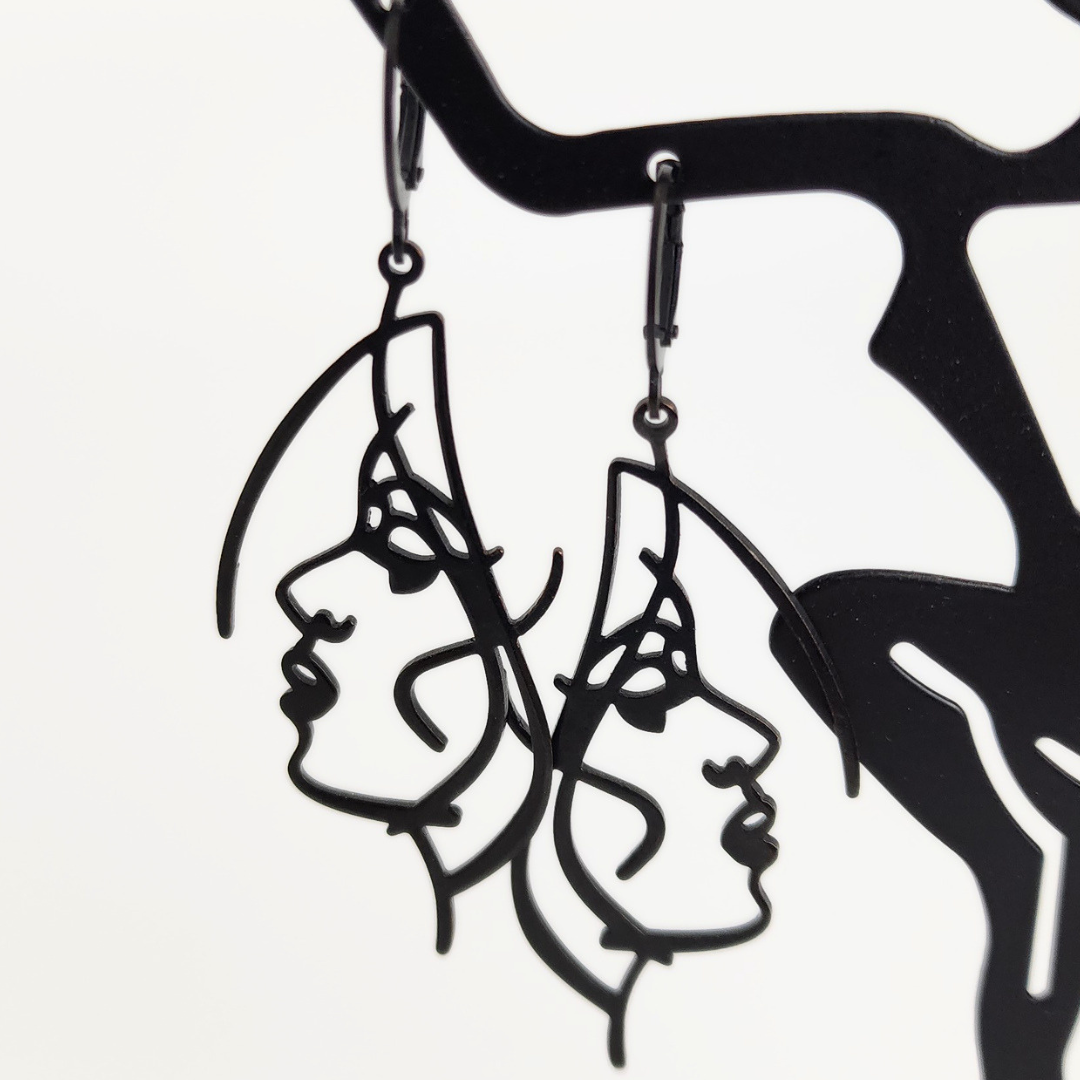 La Fem Profile Earrings