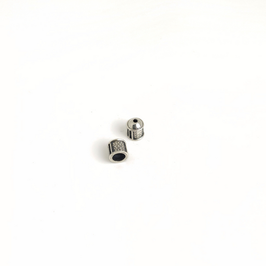 Triple Lines Bullet End Cap