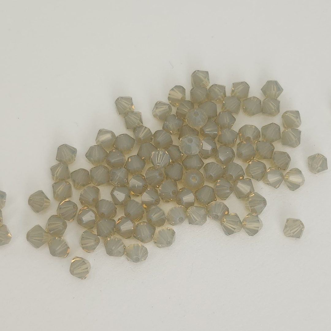 Bicone 4mm A-M