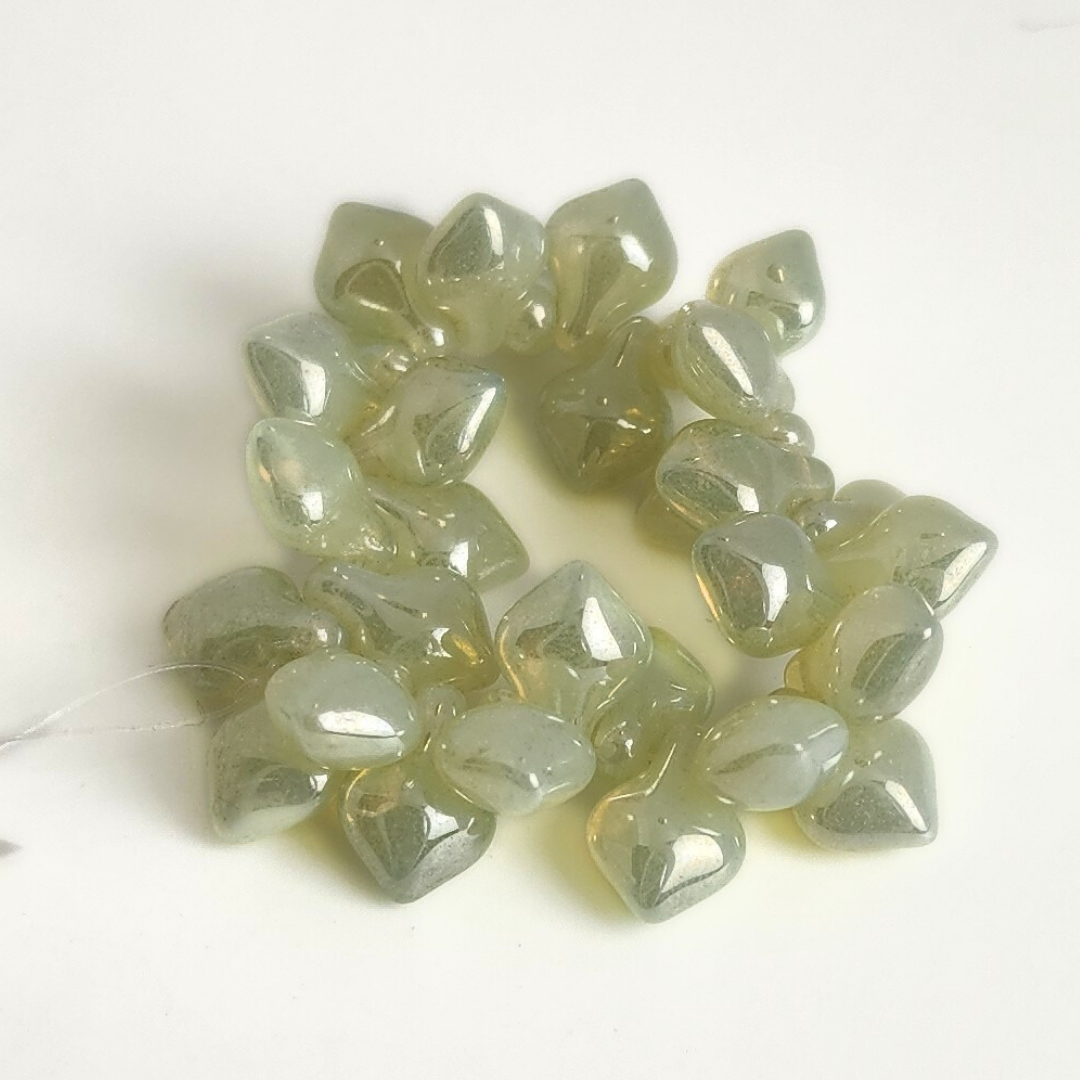 Spades 12x8mm