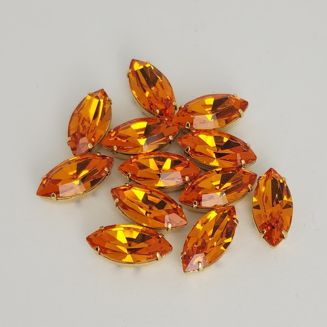 Pompadour Crystals 15x7mm