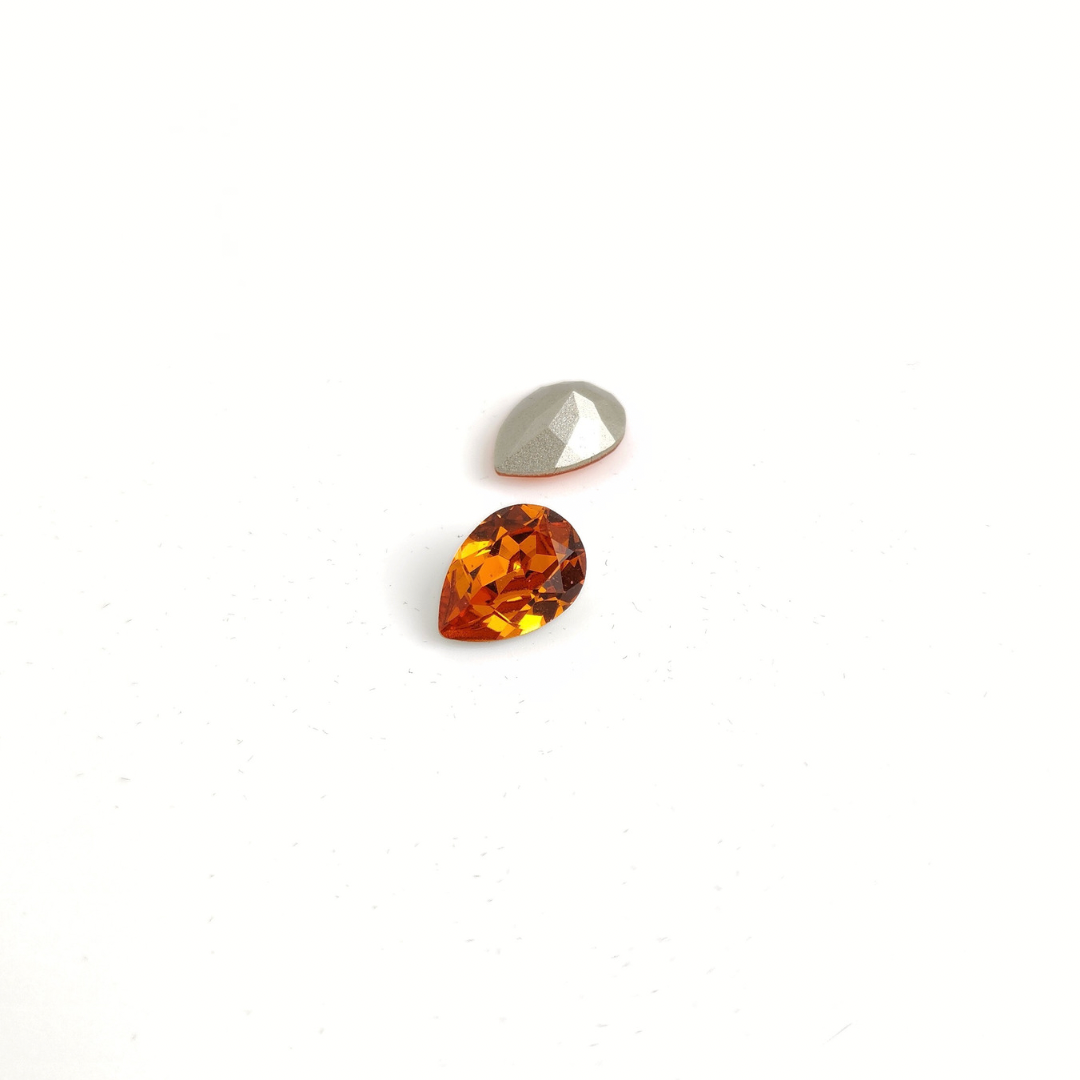 Fancy Pear 18x13mm