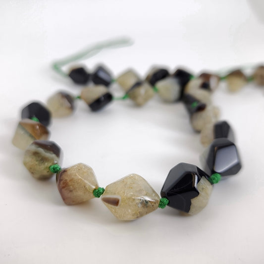 Agate w/Quartz (Dyed)