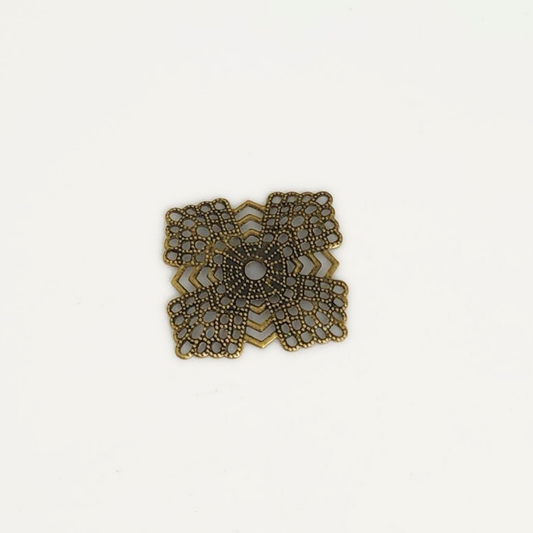 Square Filigree 22mm