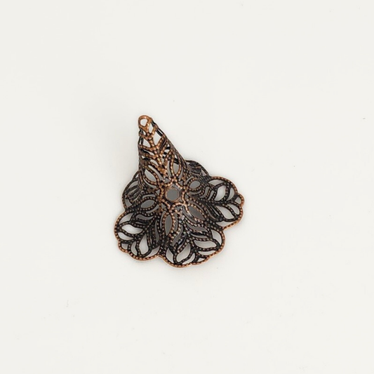 Filigree Cornucopia 27x24mm