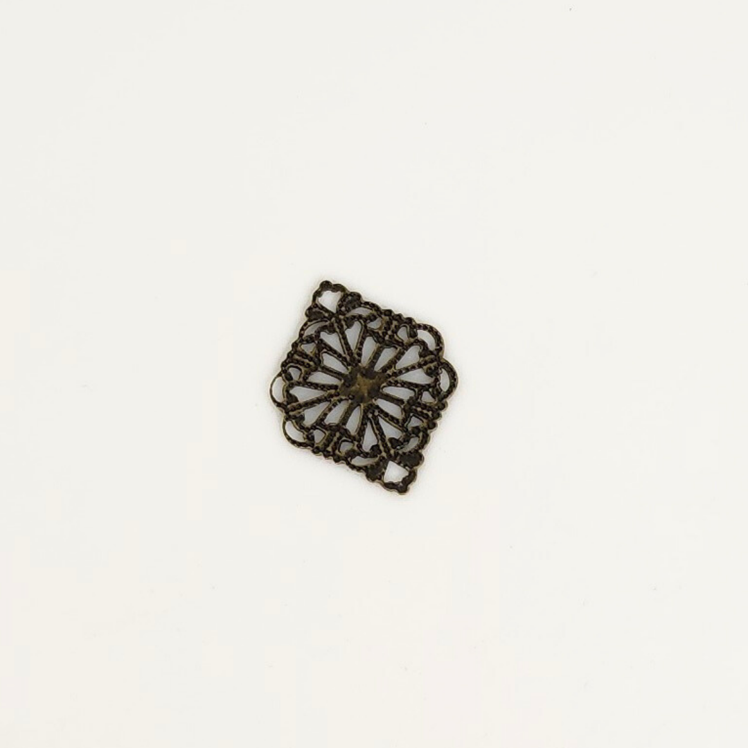 Filigree Diamond 21x15mm