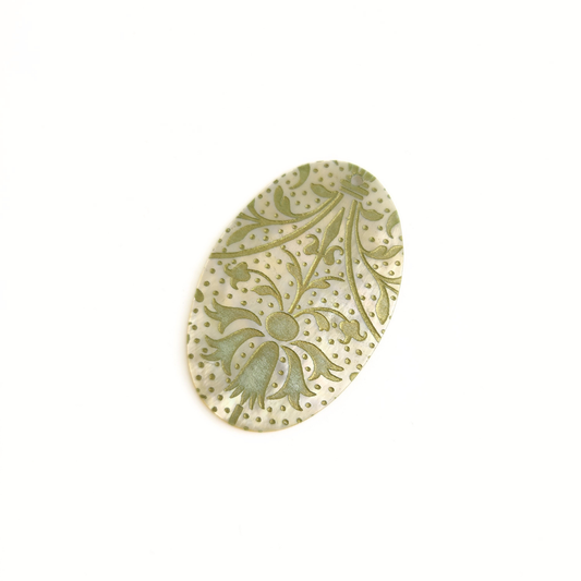 Celedon Frill Tulip Mother of Pearl Shell Oval 30x45mm