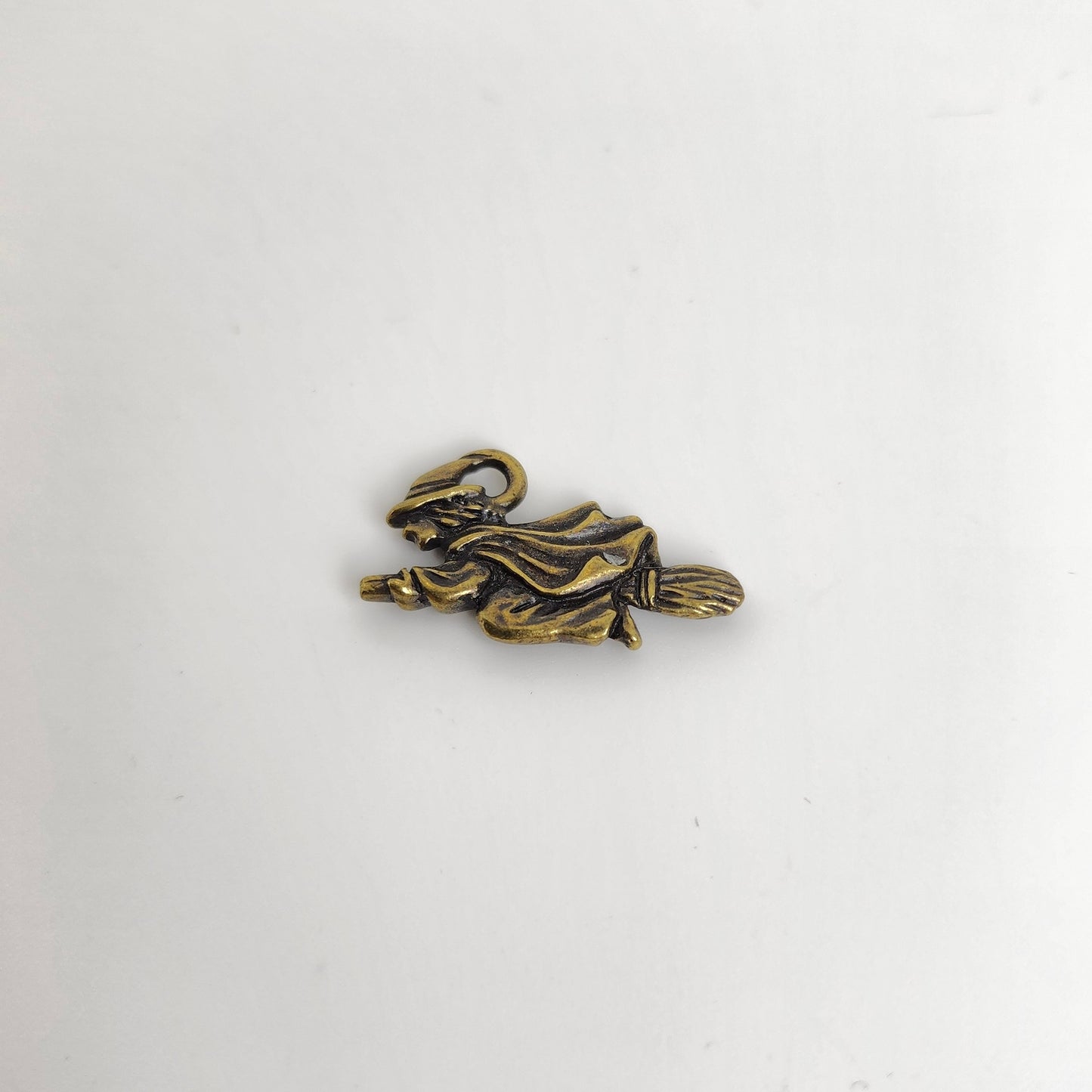 Witch Charm 19mm