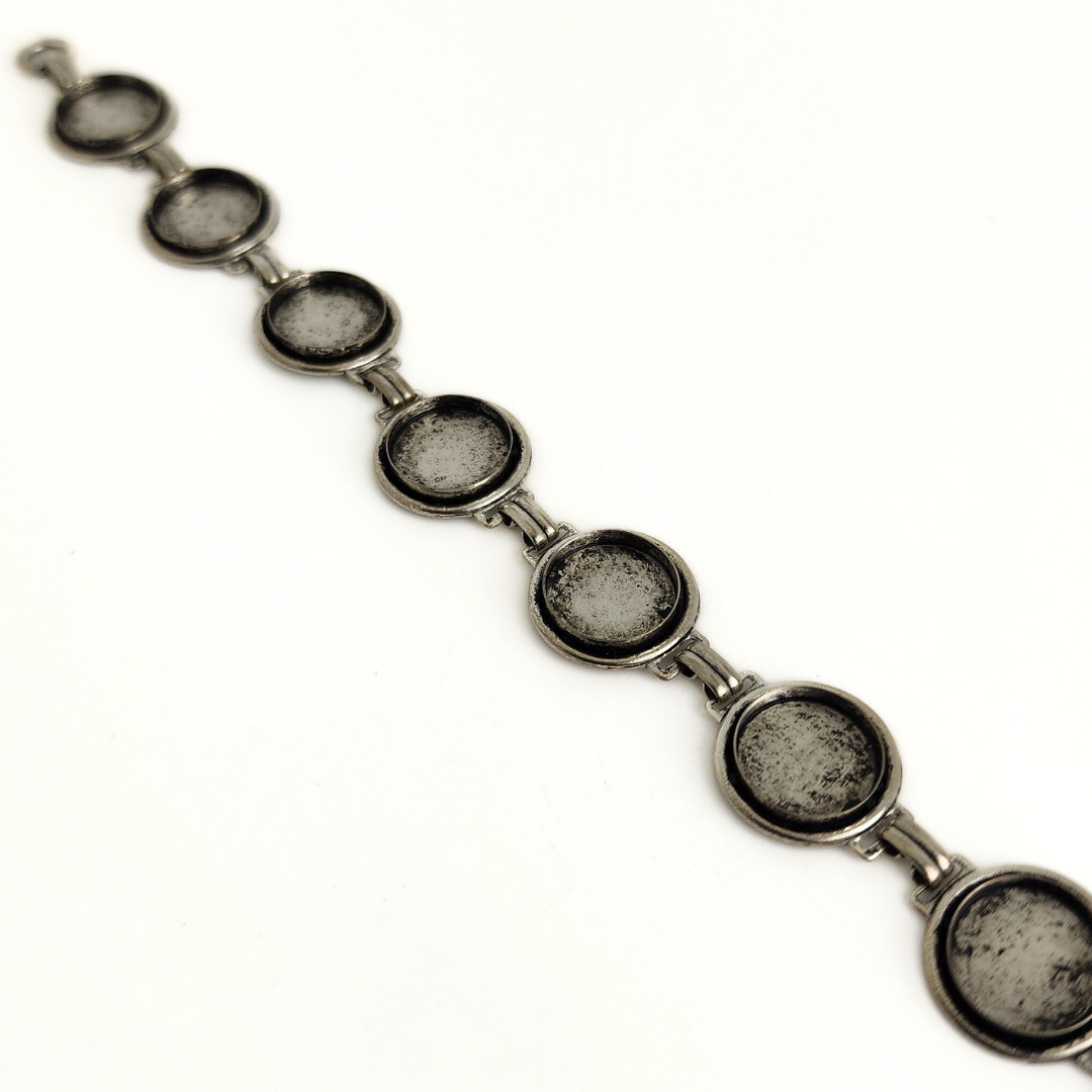 Small Circle Bracelet
