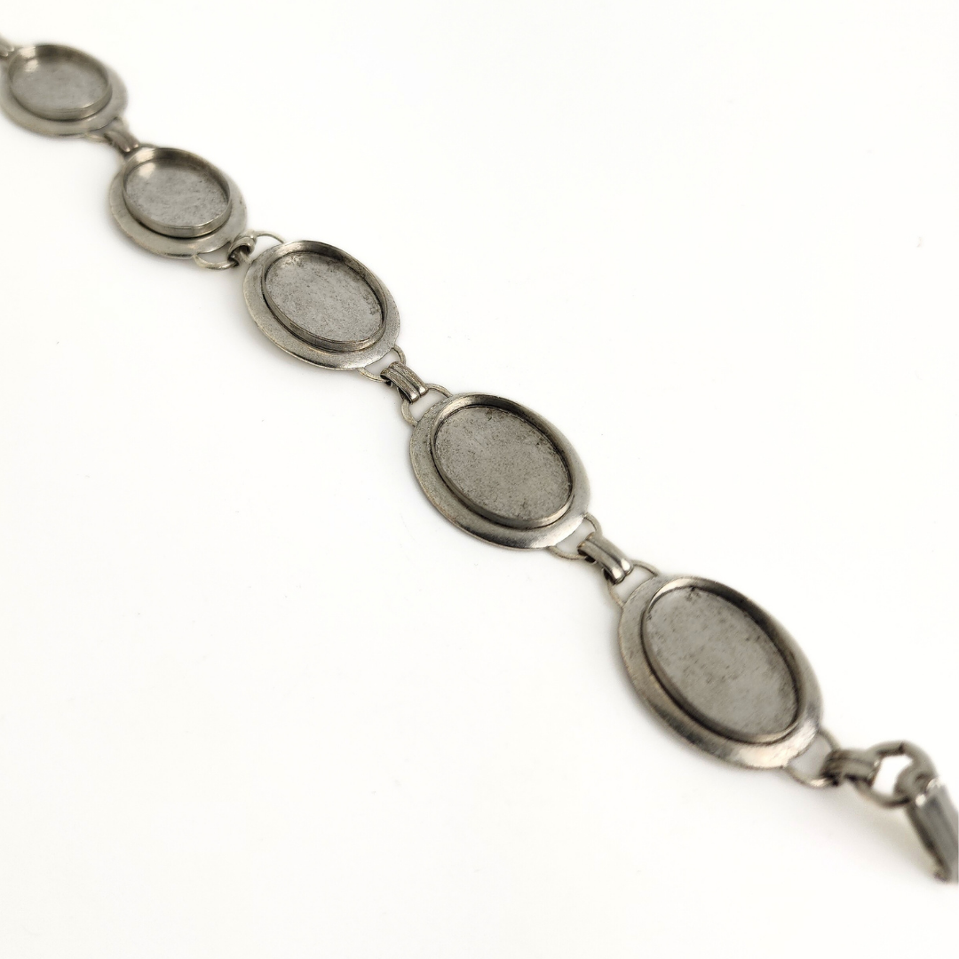 Small Oval Bracelet
