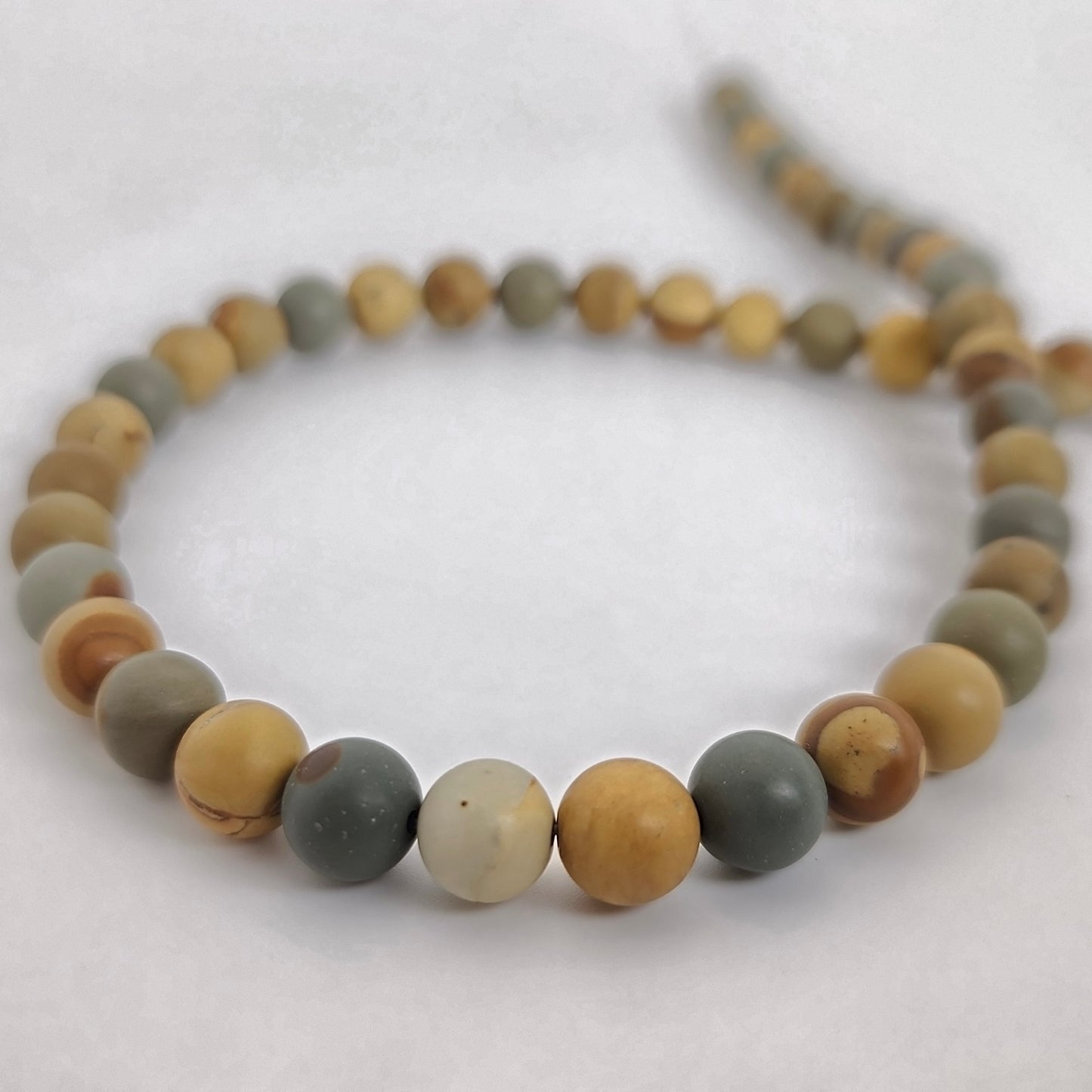 Matte Wild Horse Picture Jasper Round 8mm